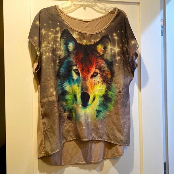 Brinla tshirt with wolf print. Size L - Picture 1 of 6
